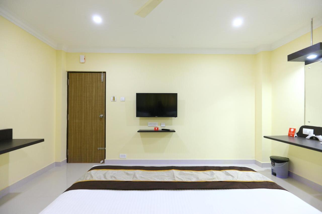 Hotel Salbala - Near Airport Ченай Екстериор снимка