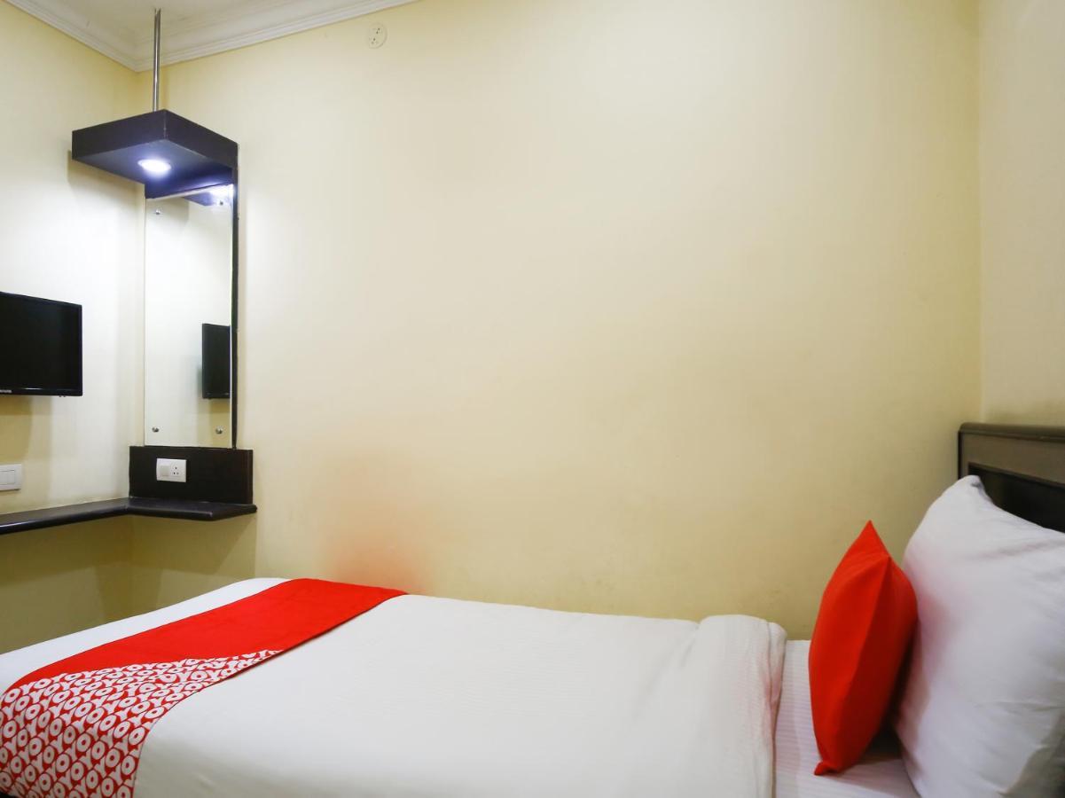Hotel Salbala - Near Airport Ченай Екстериор снимка